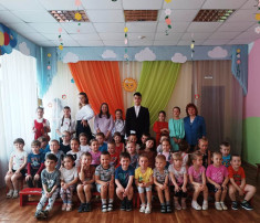 Детская школа искусств № 1 в гостях у ребят. Детская школа искусств № 1 в гостях у ребят.